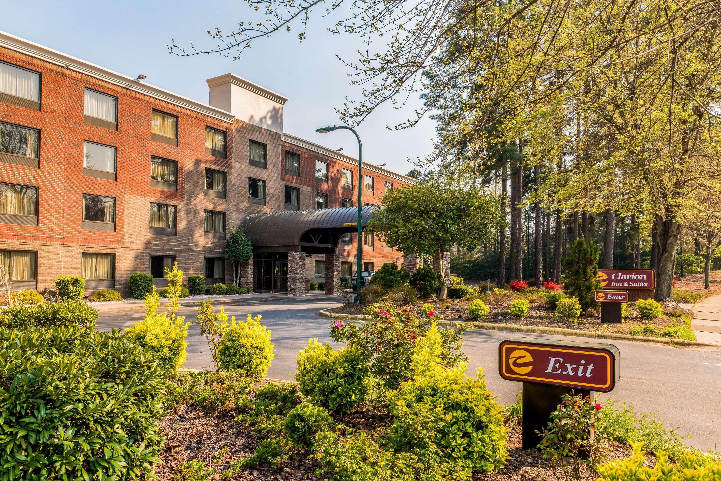 Lake Norman Inn And Suites Cornelius Exteriör bild